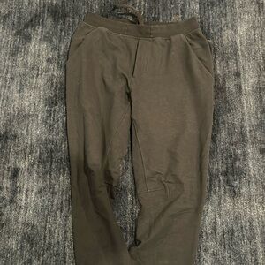 Lululemon Men’s Track Pant Medium